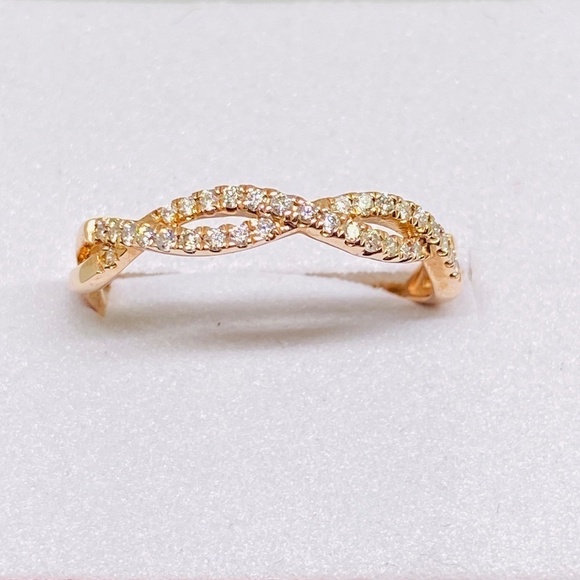 GND Jewelry - 1/5 Carat Round White Diamond Ladies infinity Ring 10k Rose Gold